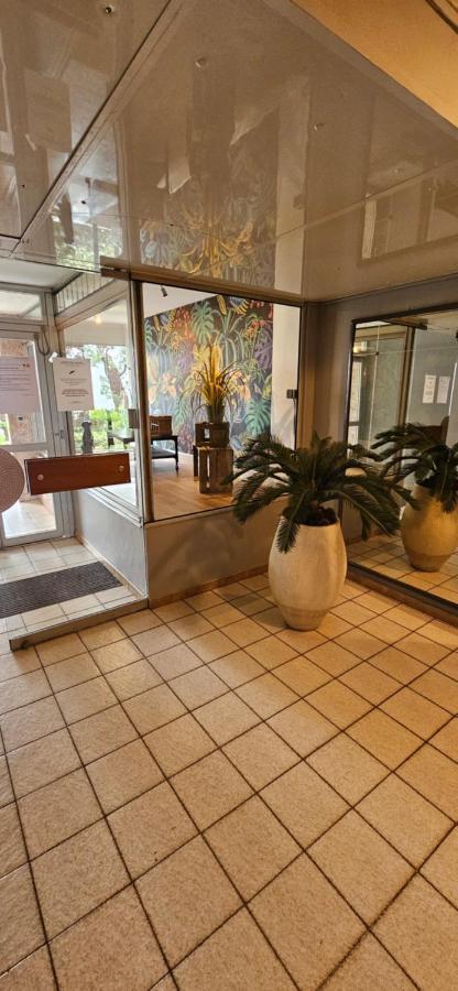 Joli 4 Pieces Salon De Provence Apartment Exterior photo